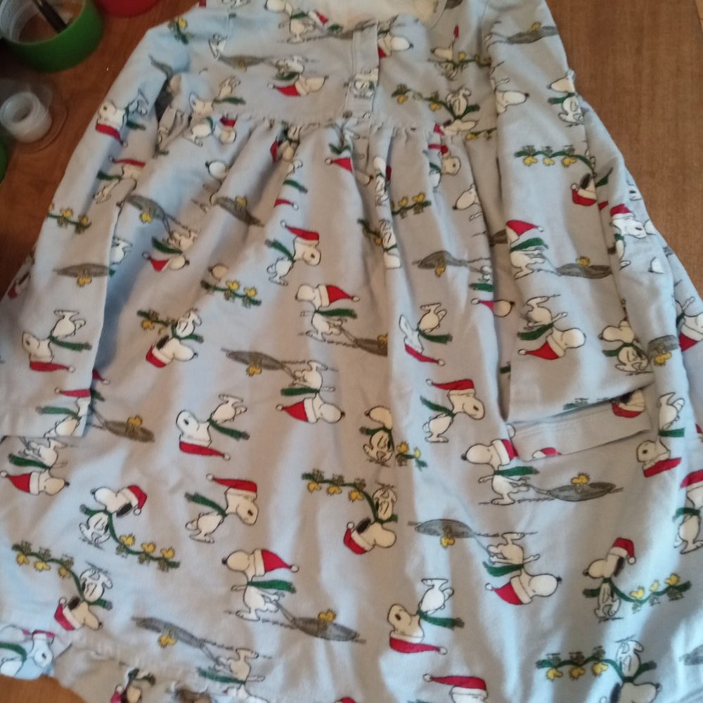 Hanna Andersson peanuts Christmas nightgown